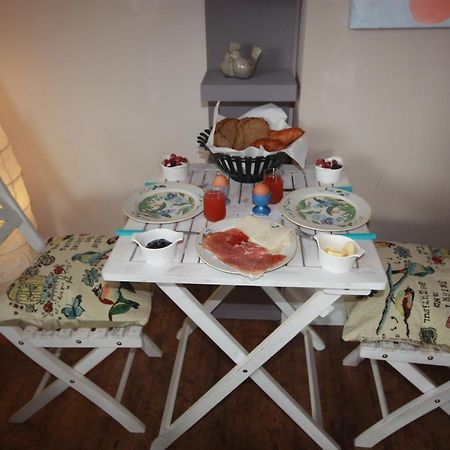 De Pimpelmees Bed & Breakfast Den Haag Bagian luar foto